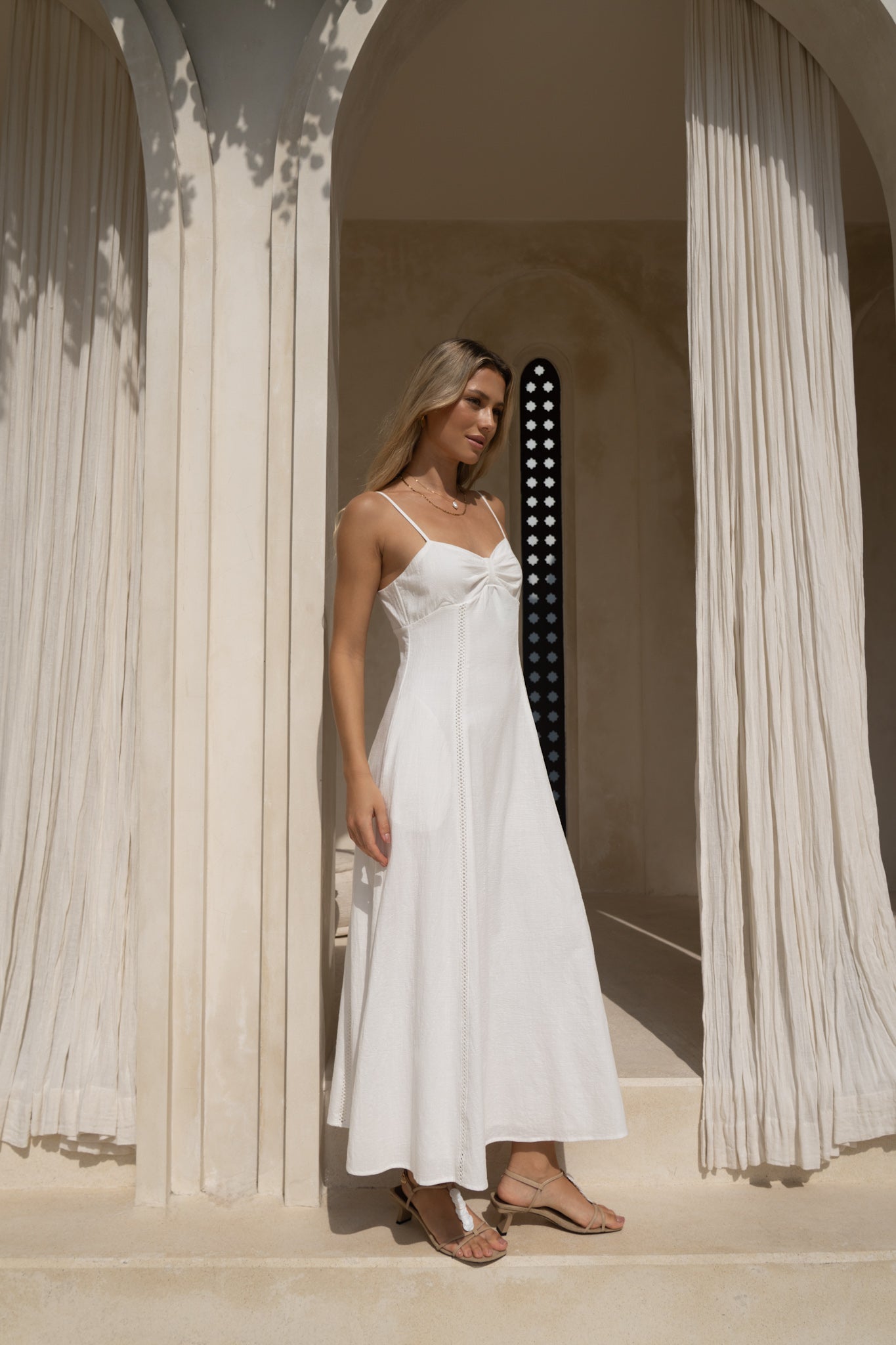 HEYCHIC Lumi Sweetheart Maxi Dress (White)