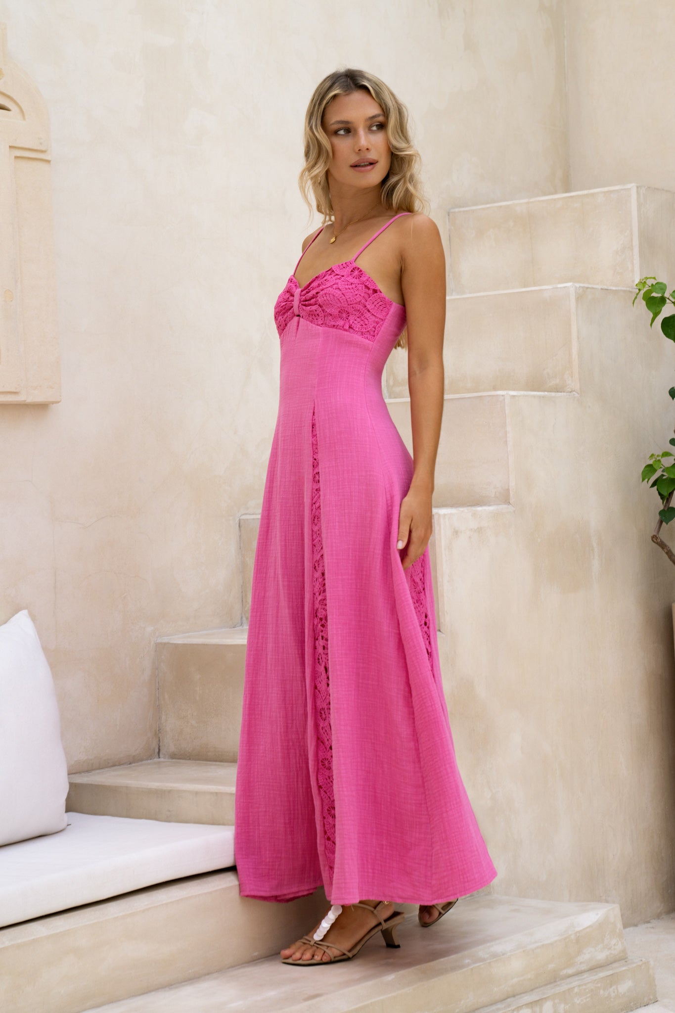HEYCHIC Miki Sweetheart Lace Maxi Dress (Pink)