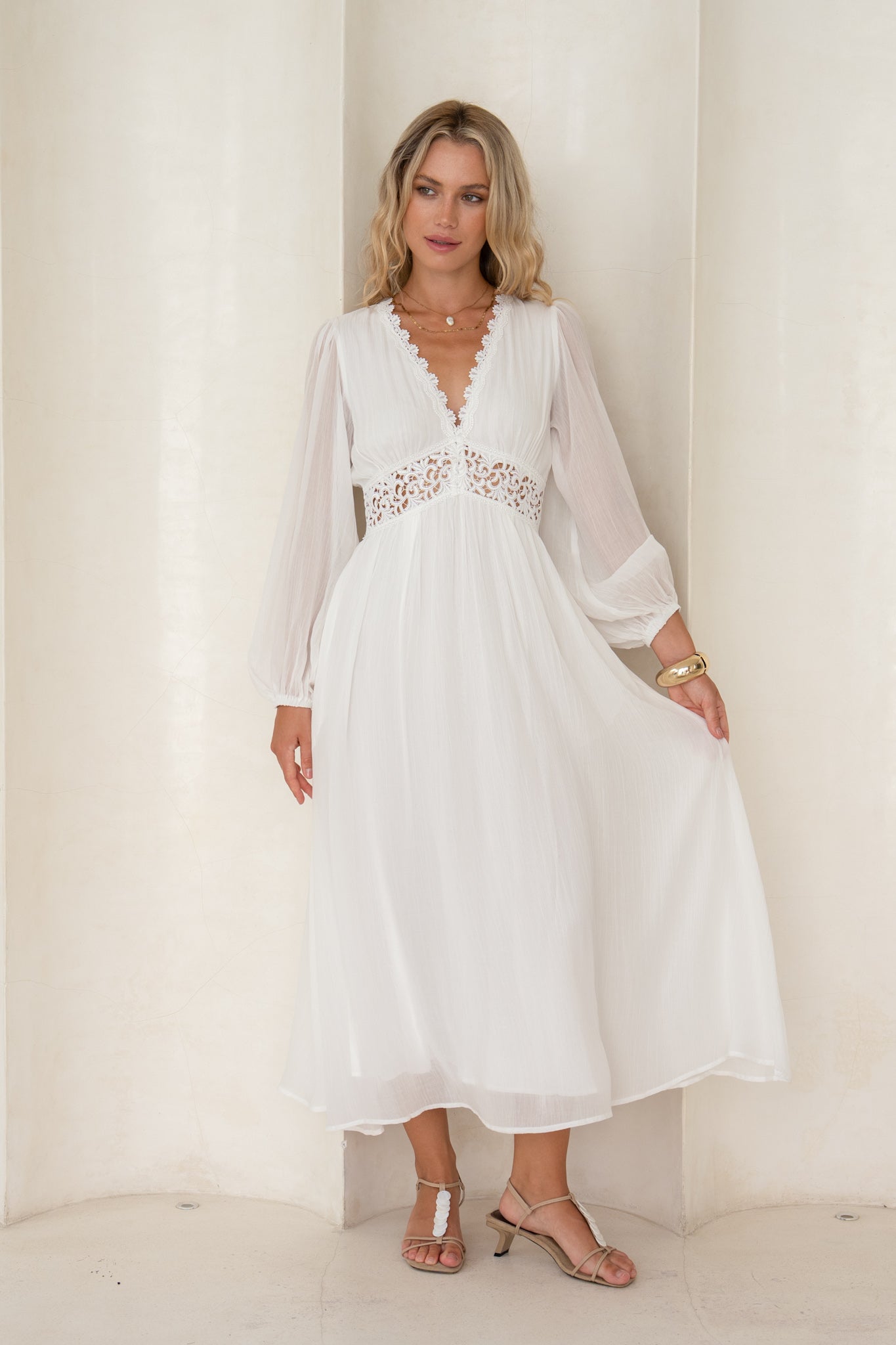 HEYCHIC Brienna Maxi Dress (White)