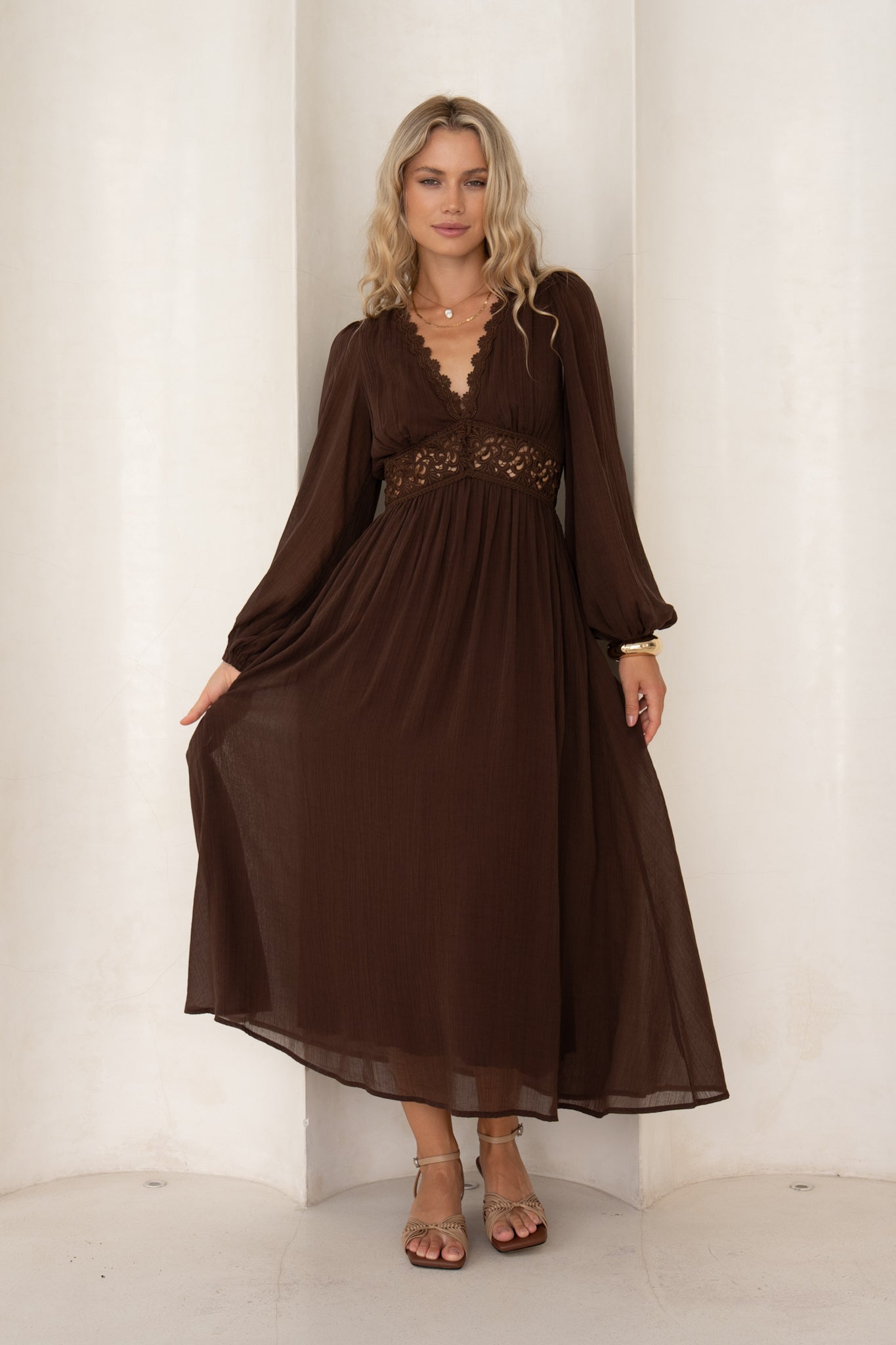 HEYCHIC Brienna Maxi Dress (Brown)