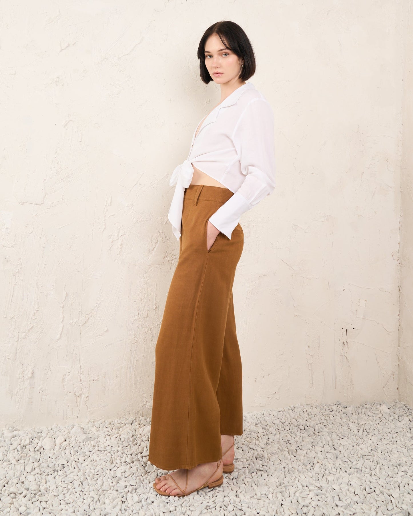 HEYCHIC Liana Collared Blouse (White)
