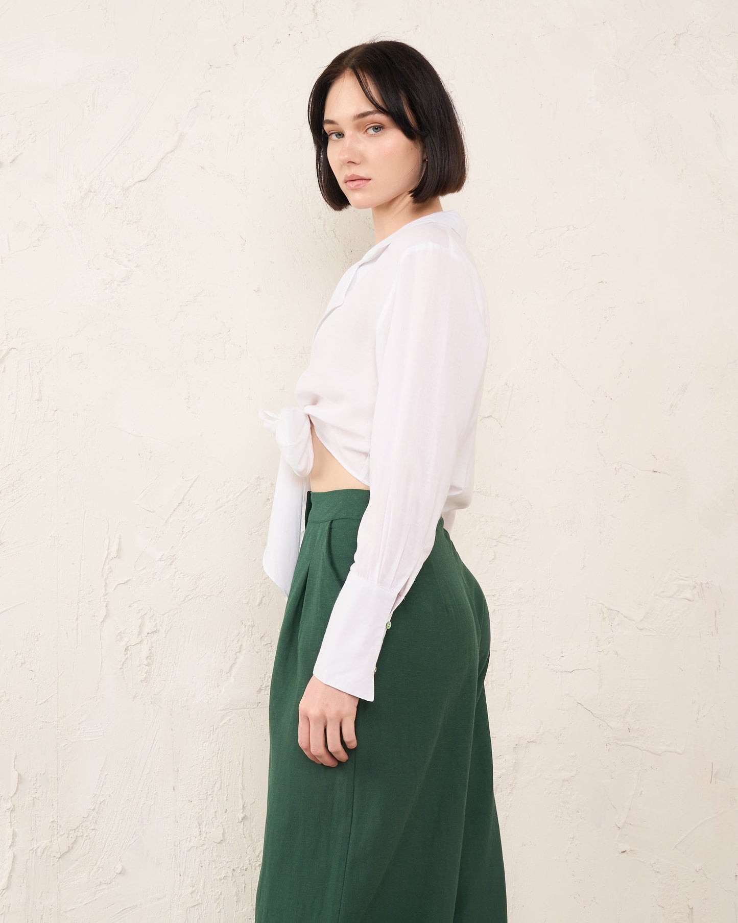 HEYCHIC Liana Collared Blouse (White)