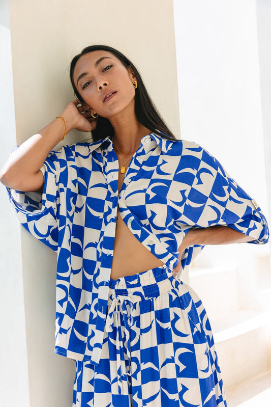 Image of a model wearing Tops. Productname: Heychic Nysa Geo Tile Oversized Shirt in Blue colour by brand - Heychic