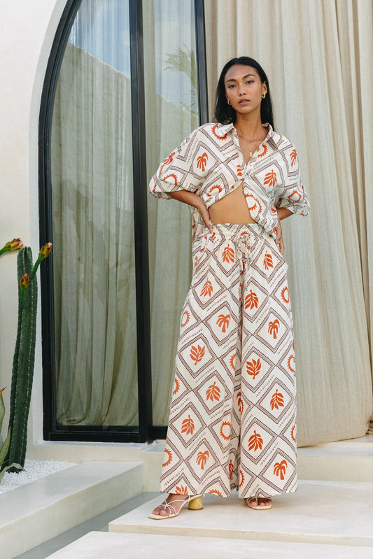 Heychic Savita Rust Tropical Wide Leg Cropped Pants (Beige)