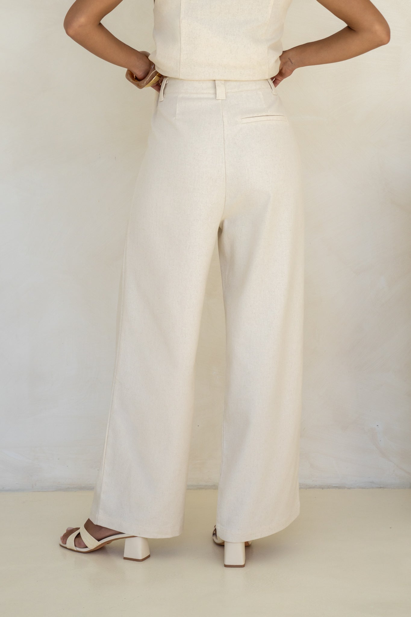 Heychic Keke Wide Leg Pants (Beige)