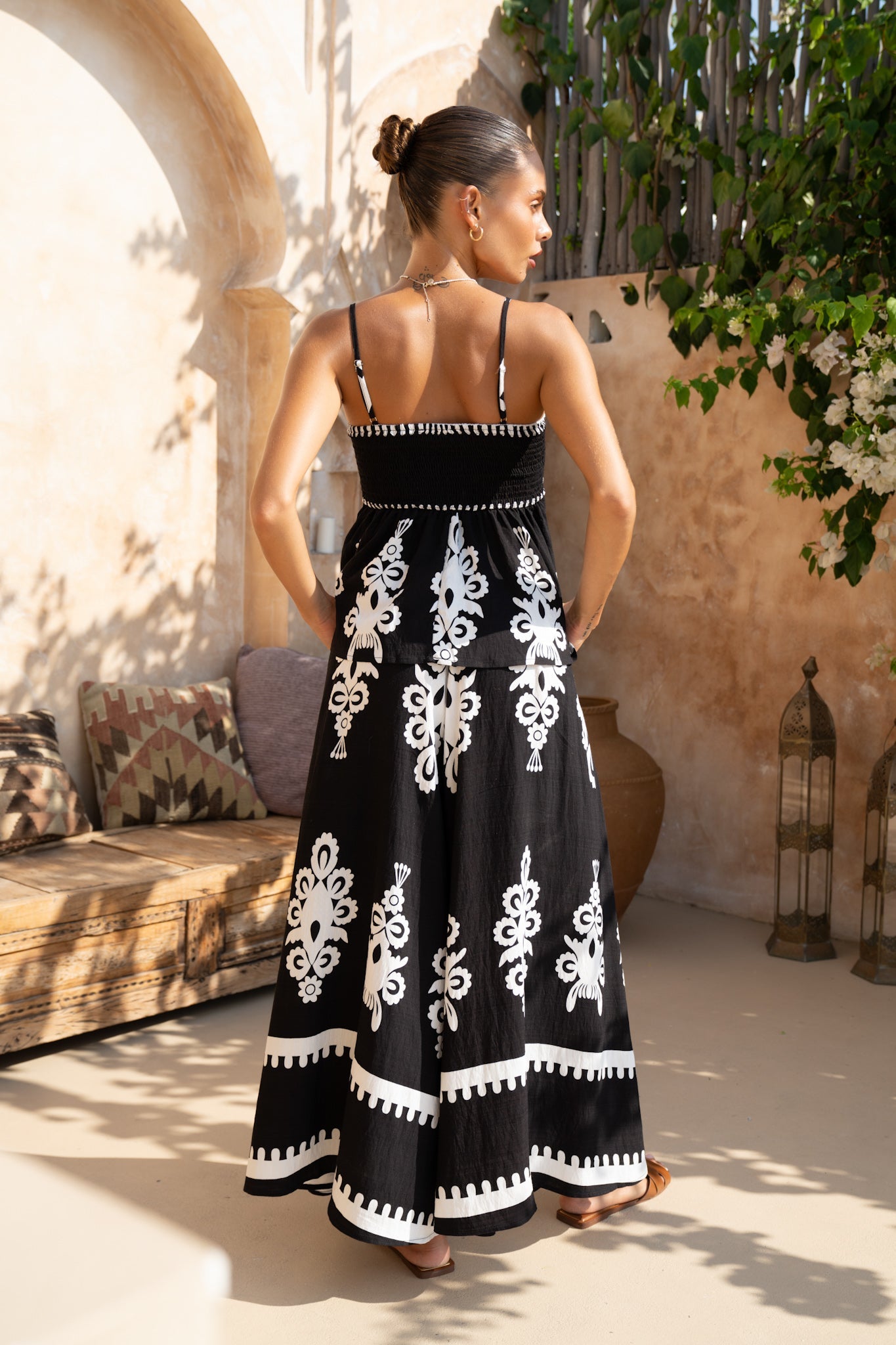 Heychic Luna Abstract Cami Top (Black)