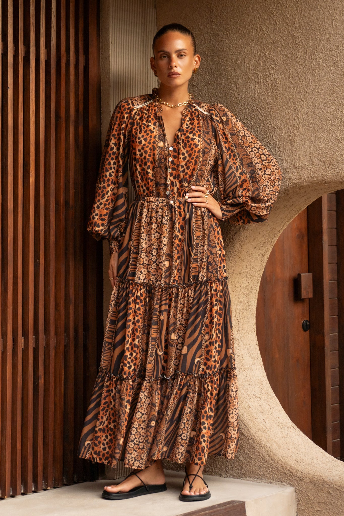 Image of a model wearing Pants. Productname: Heychic Malika Leopard Maxi Skirt in Brown colour by brand - Heychic
