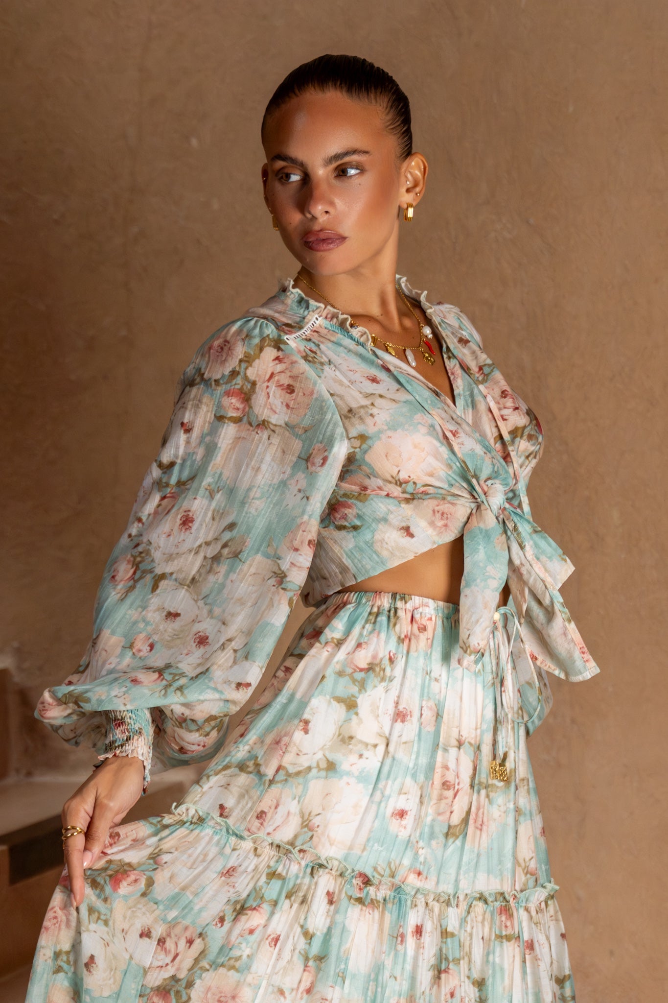 Heychic Rosalind Teal Pink Floral Balloon Sleeve Blouse (Blue)