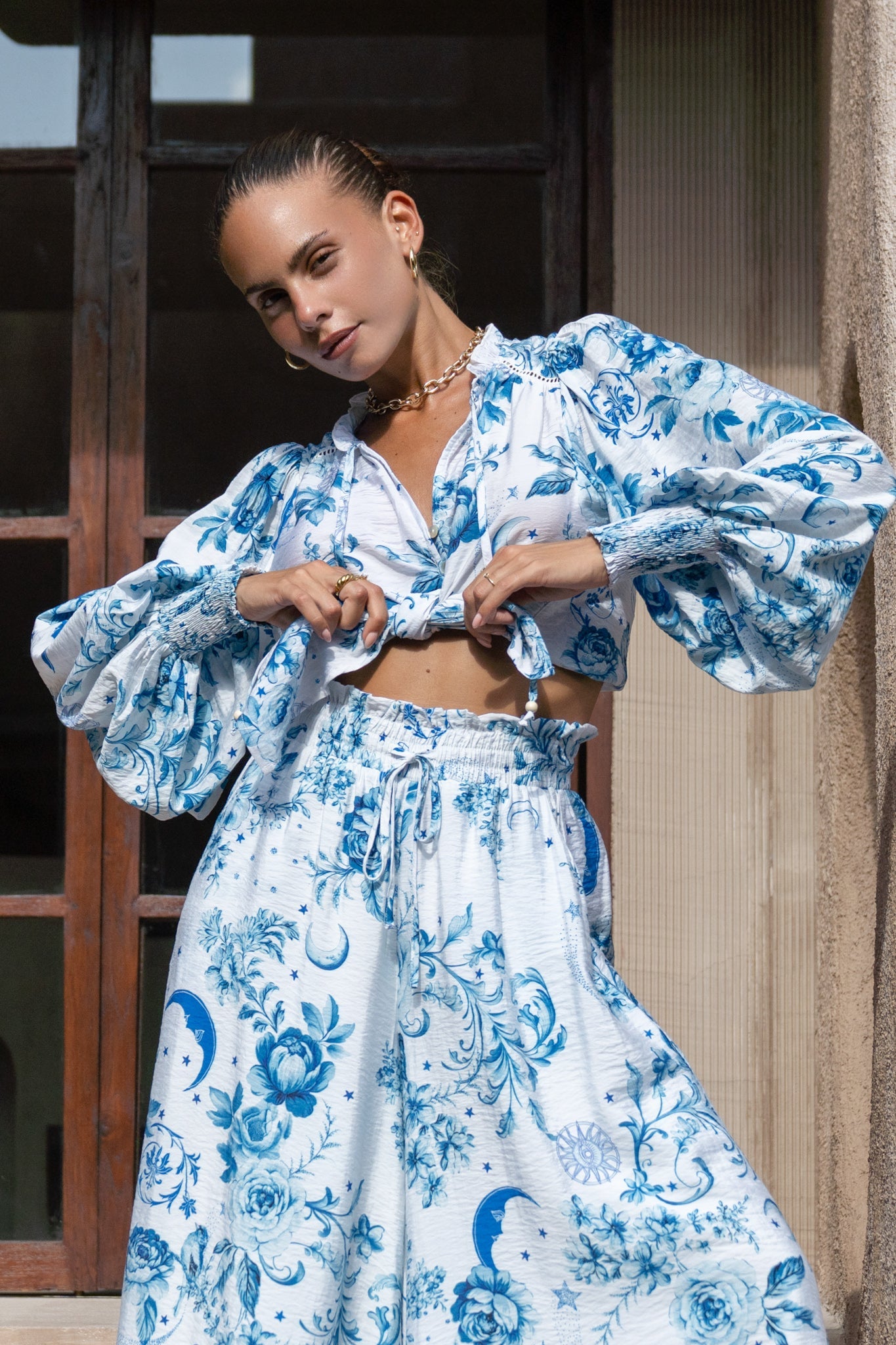 Heychic Lorellina Floral Balloon Sleeve Blouse (Blue)