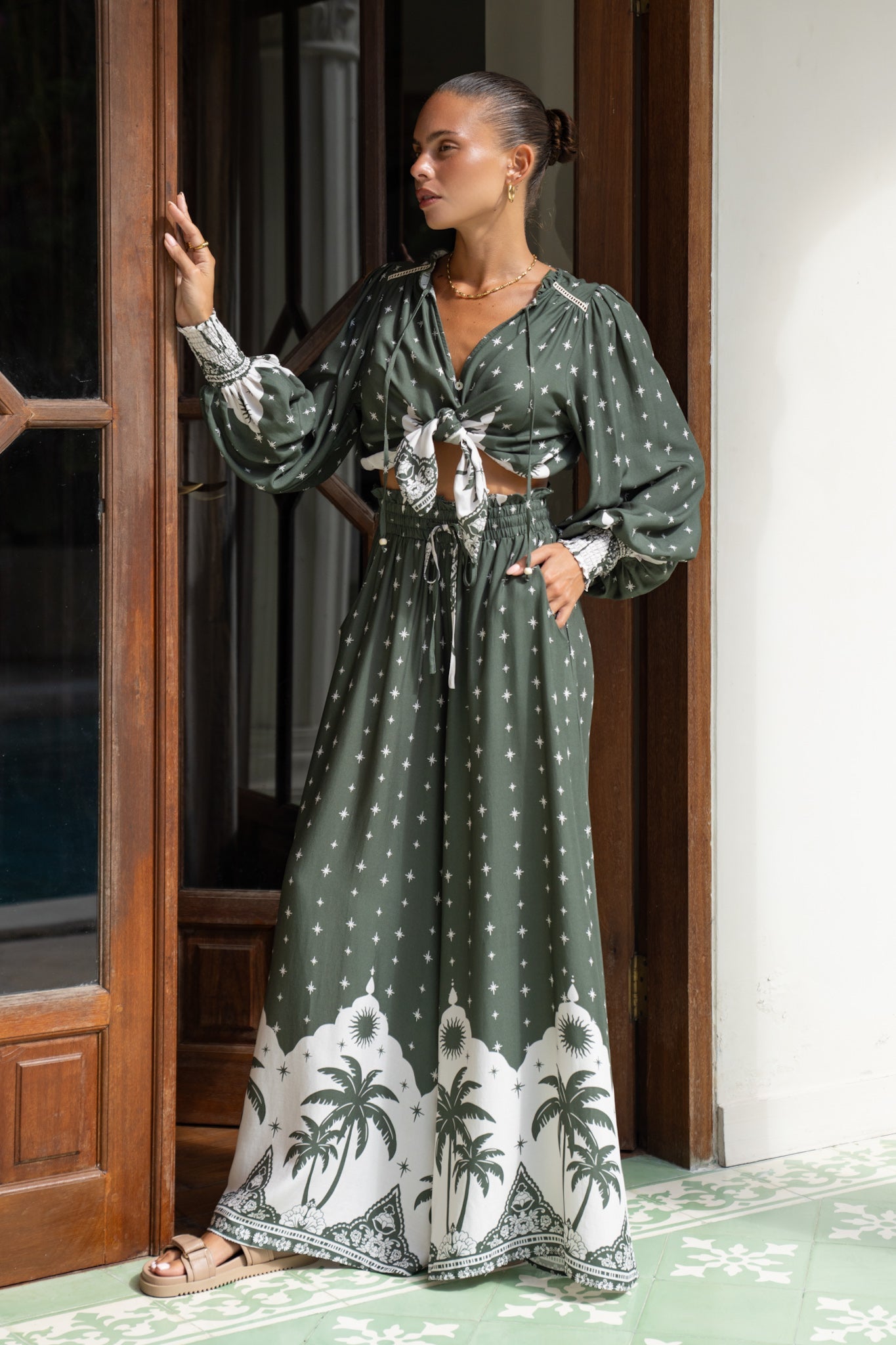 Heychic Arletta Tropical Wide Leg Pants (Green)