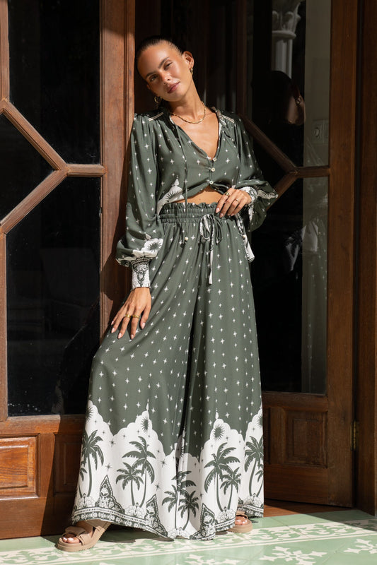 Image of a model wearing Shorts. Productname: Heychic Arletta Green Tropical Wide Leg Pants in Green colour by brand - Heychic