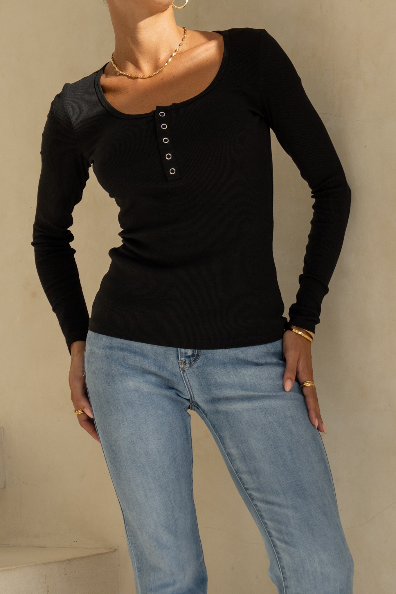 Heychic Ida Long Sleeve Top (Black)