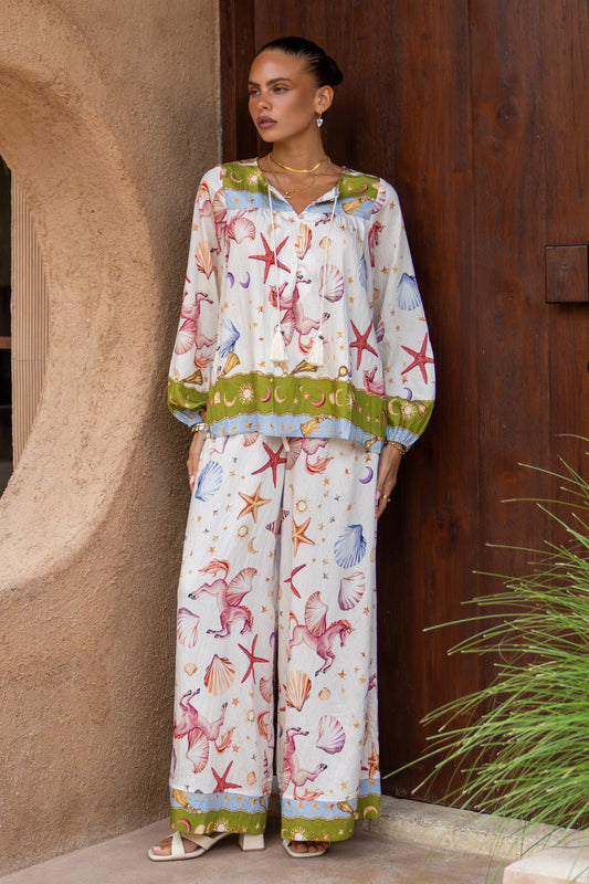 Image of a model wearing Pants. Productname: Heychic Lauriane Abstract Wide Leg Pants in Multicolour colour by brand - Heychic