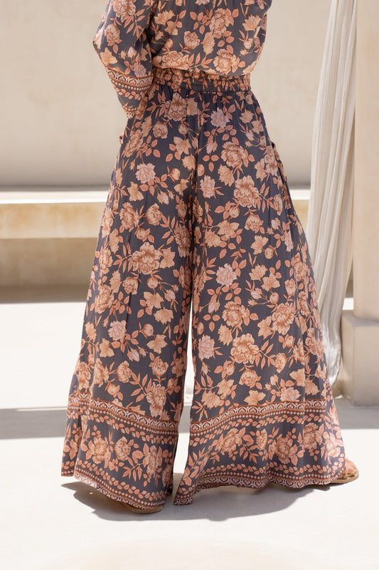 HEYCHIC Amarante Peach Floral Boho Wide Leg Pants (Navy)