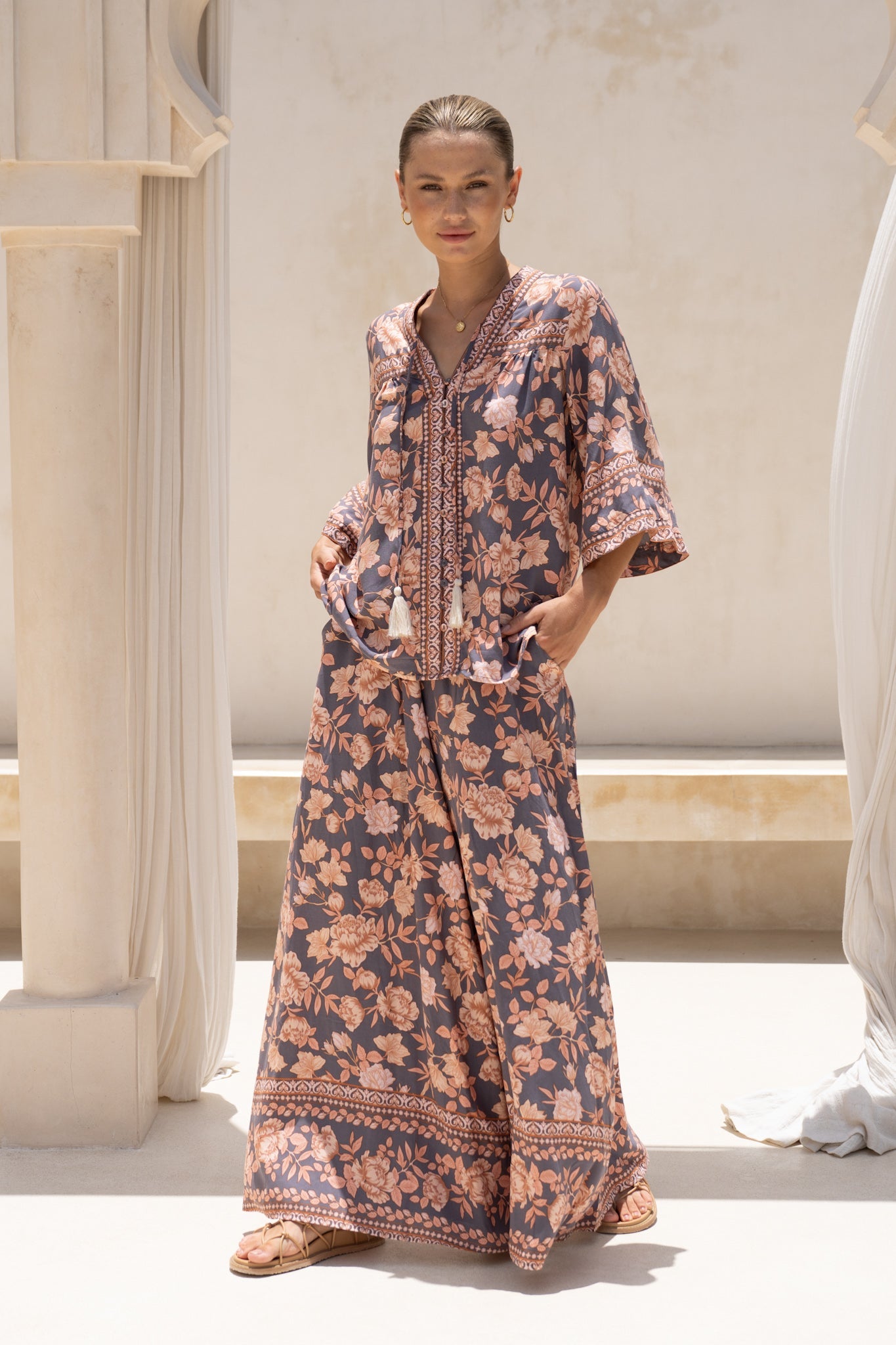 HEYCHIC Amarante Peach Floral Boho Shirt (Navy)