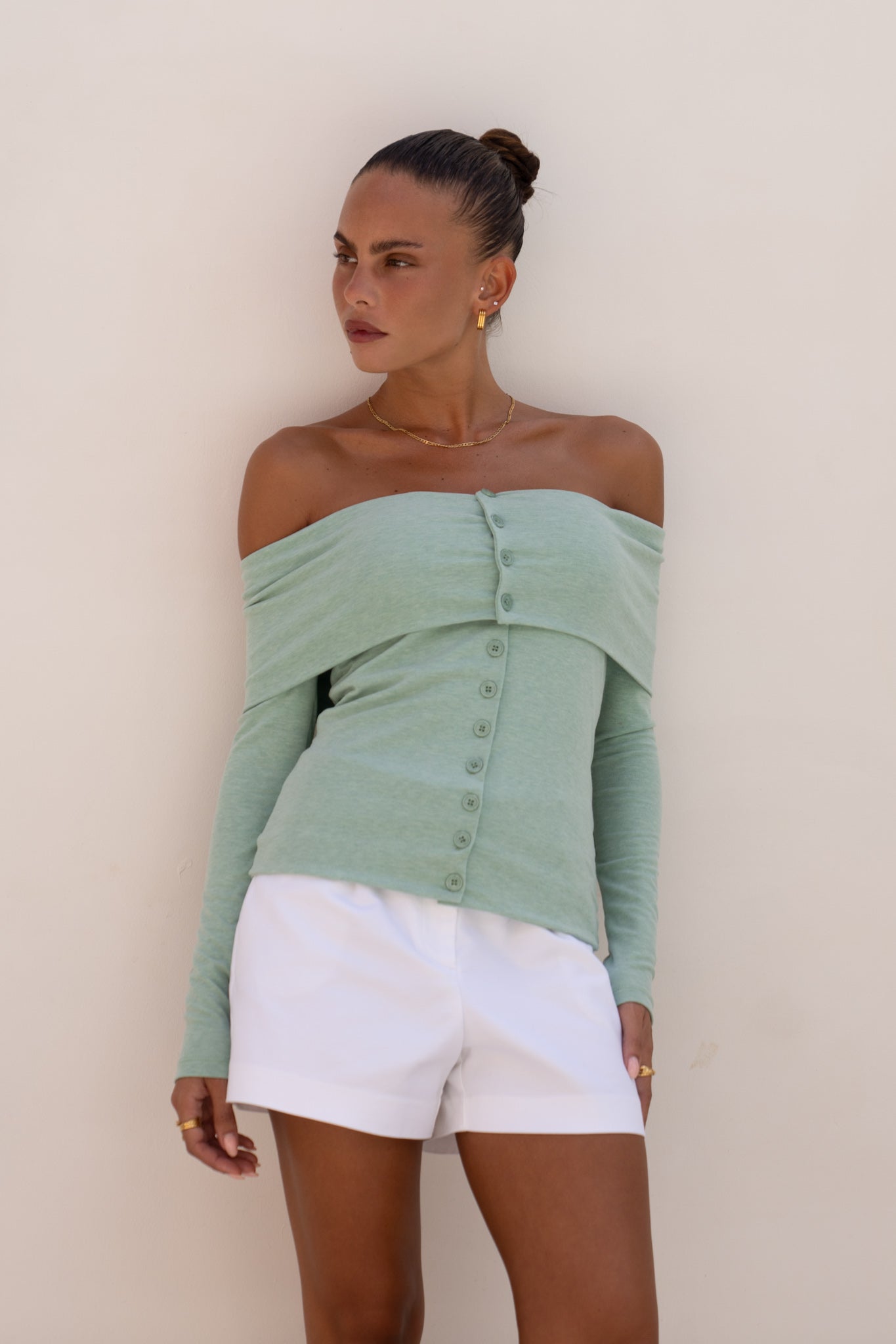 Heychic Arima Off Shoulder Long Sleeve Top (Green)