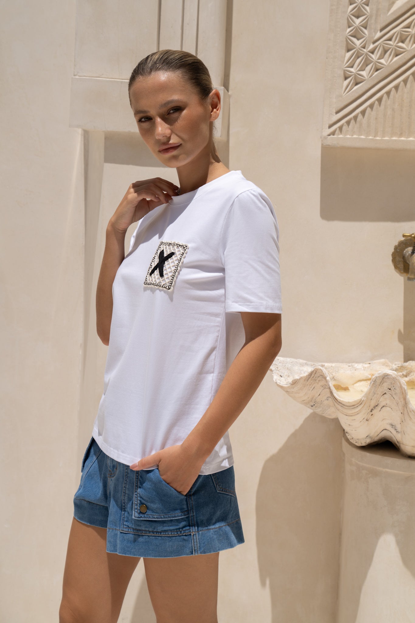 HEYCHIC Xio X Knit Patch T-Shirt (White)