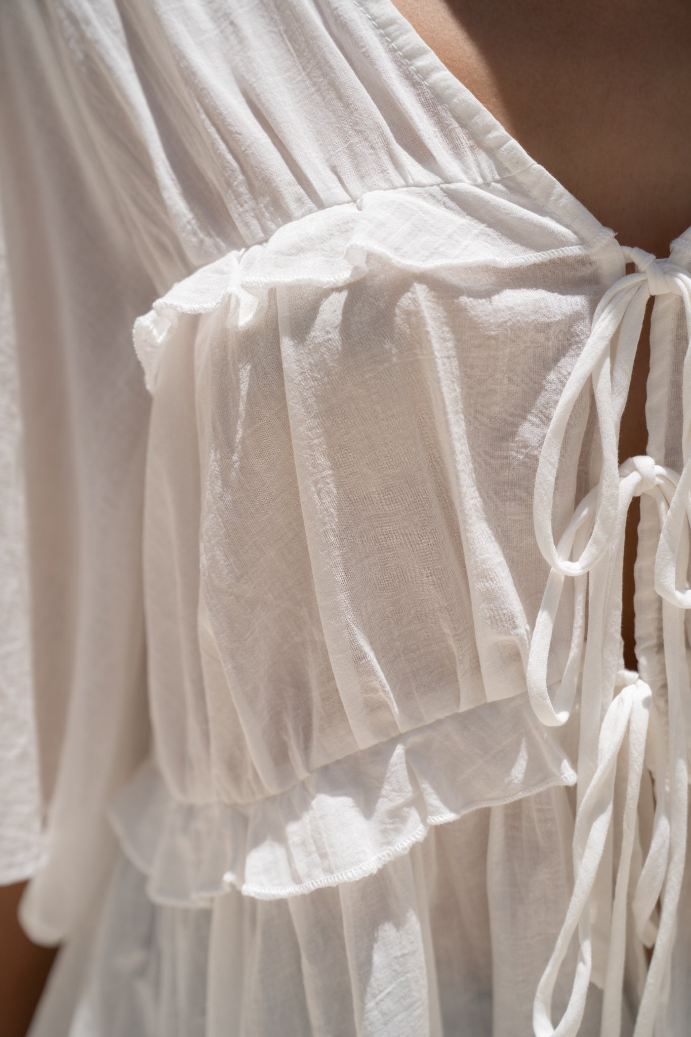 HEYCHIC Josienne Frill Tie Detail Blouse (White)