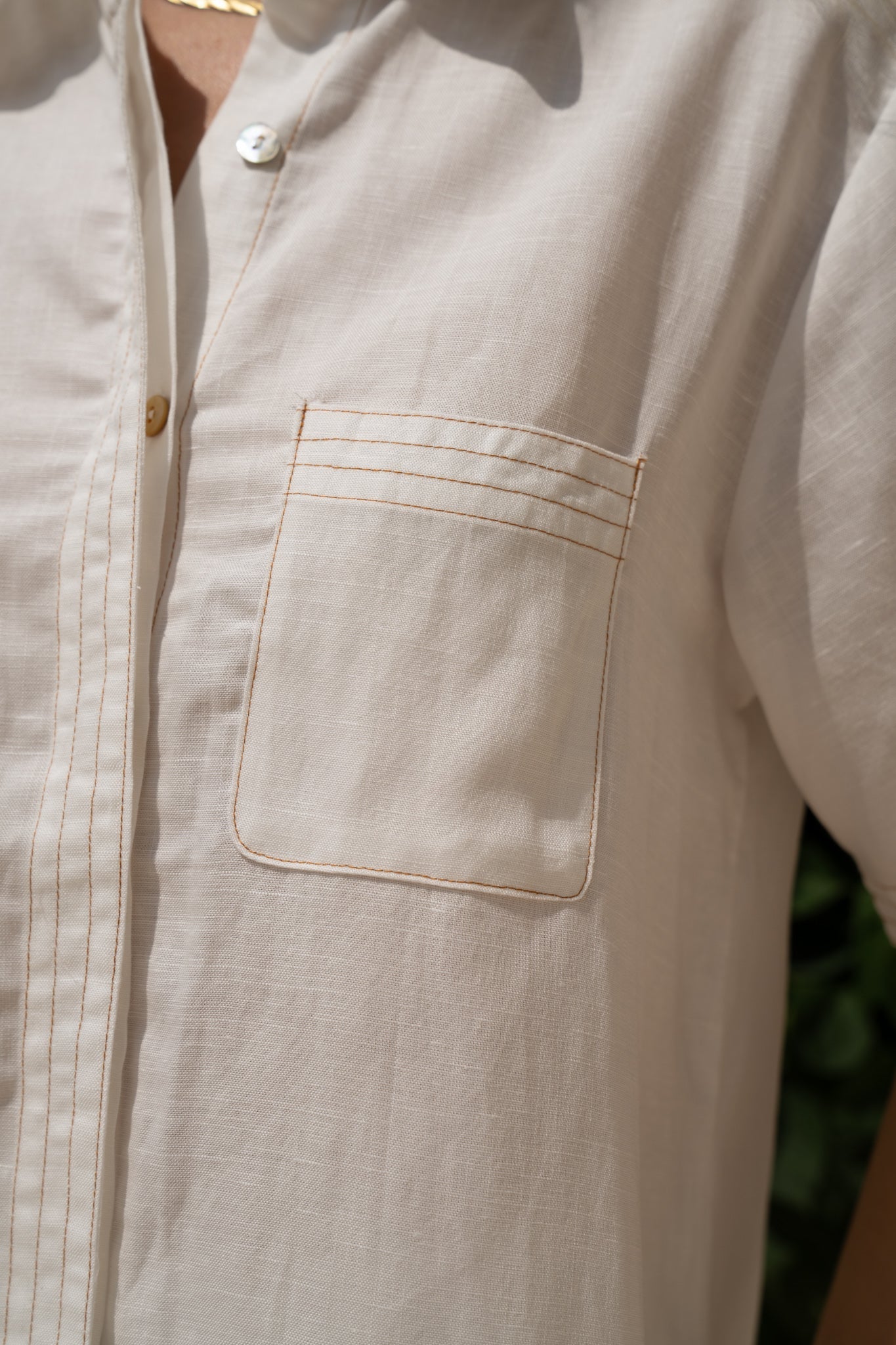 HEYCHIC Sera Contrast Stitch Shirt (White)