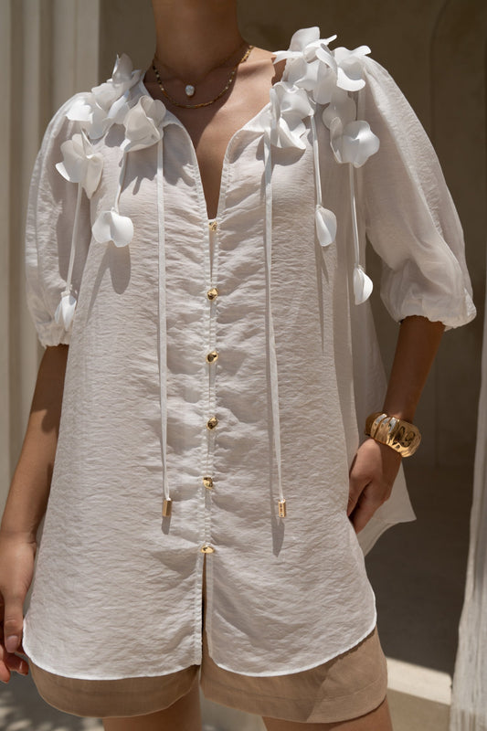 HEYCHIC Bloom Floral Appliqué Blouse (White)