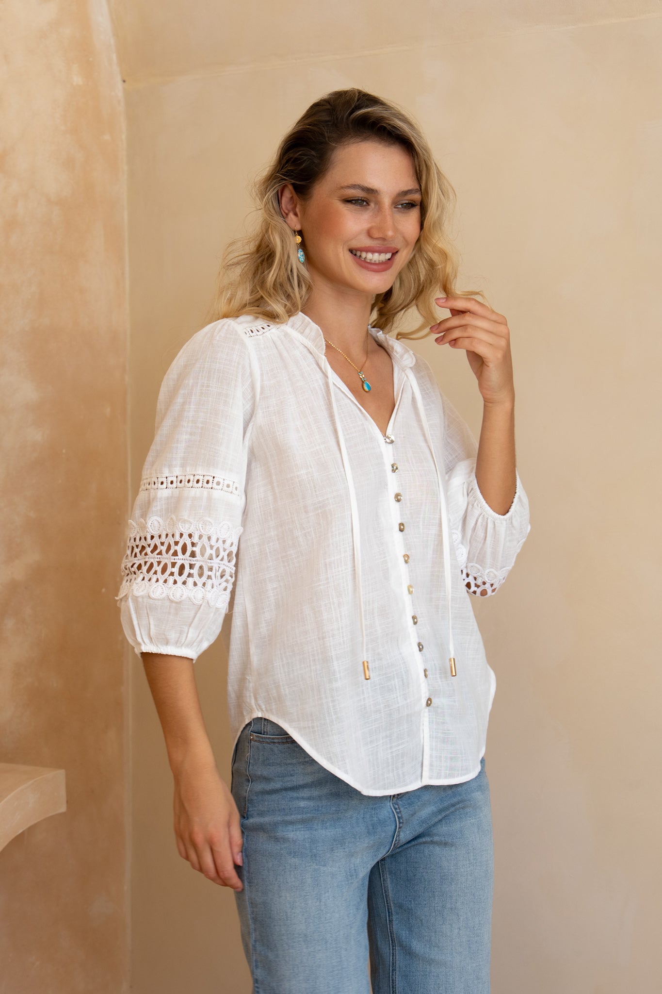 HEYCHIC Helina Lace Blouse (White)