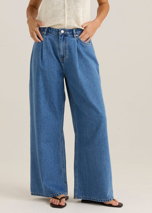 Sass Clothing Yara Slack Pleat Jean (Classic Blue Wash)