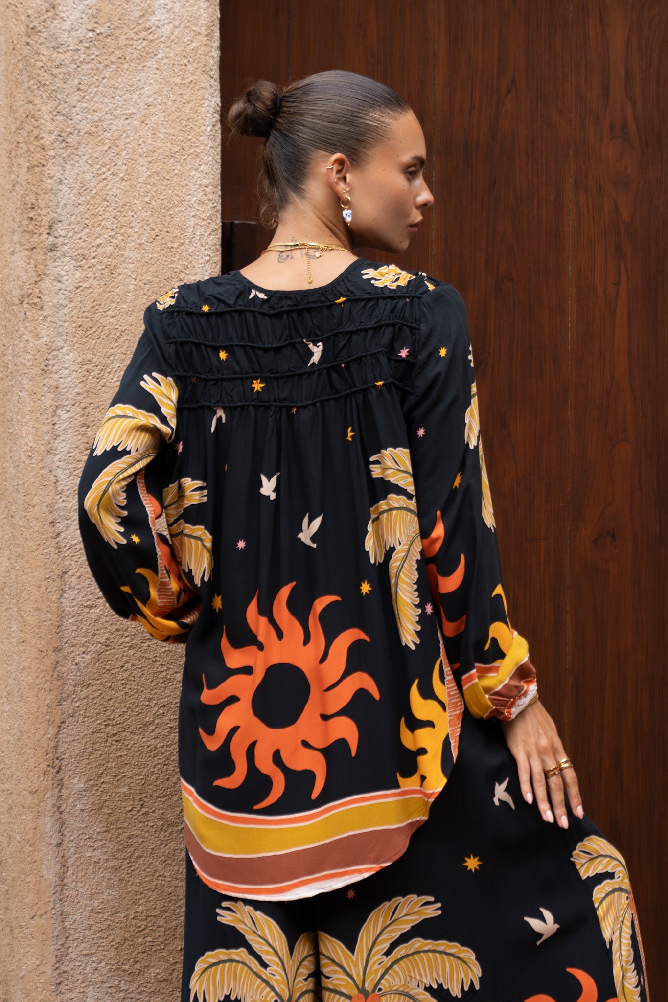 Heychic Solianne Tropical Long Sleeve Blouse (Black)