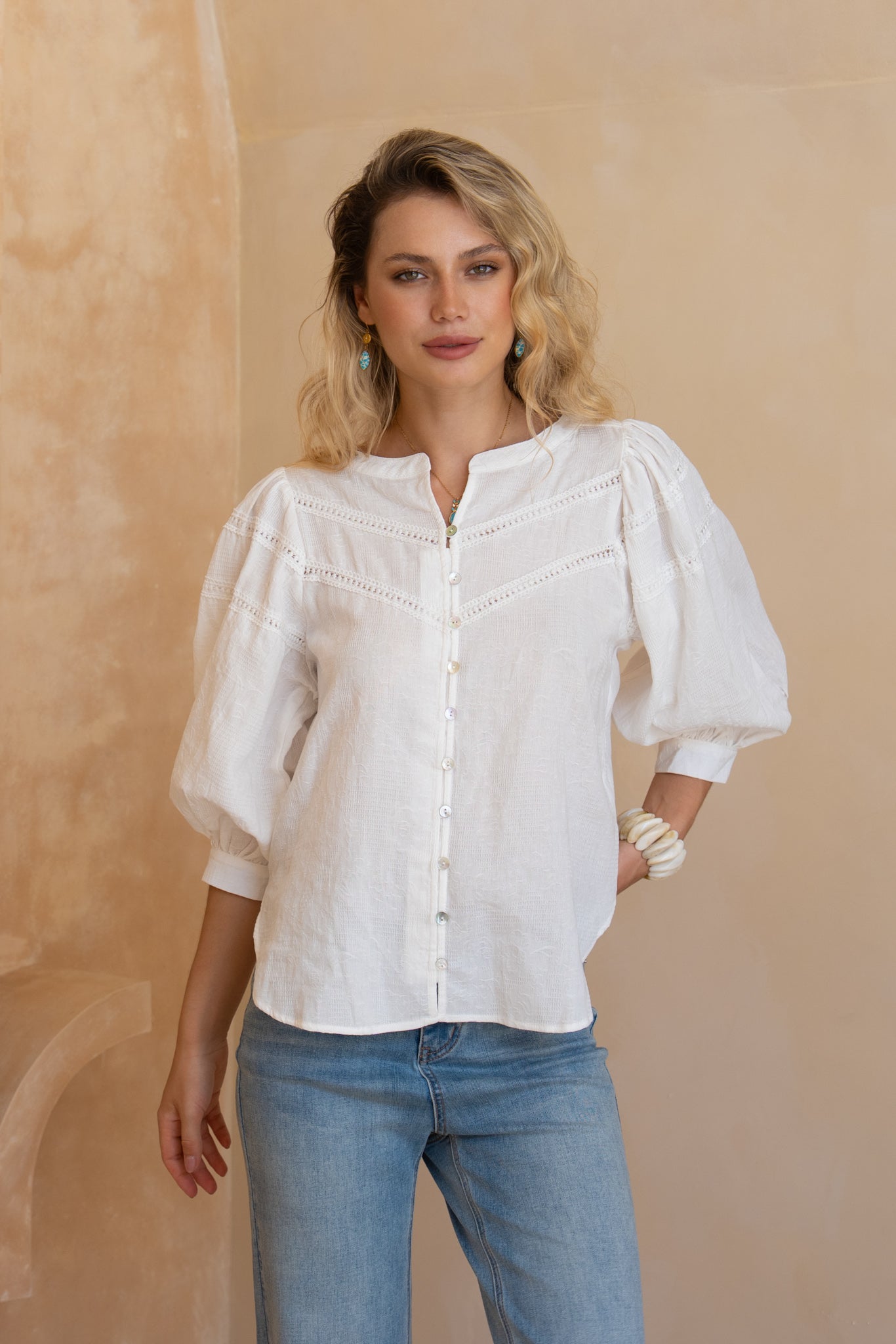 Heychic Anara Jacquard Blouse (White)