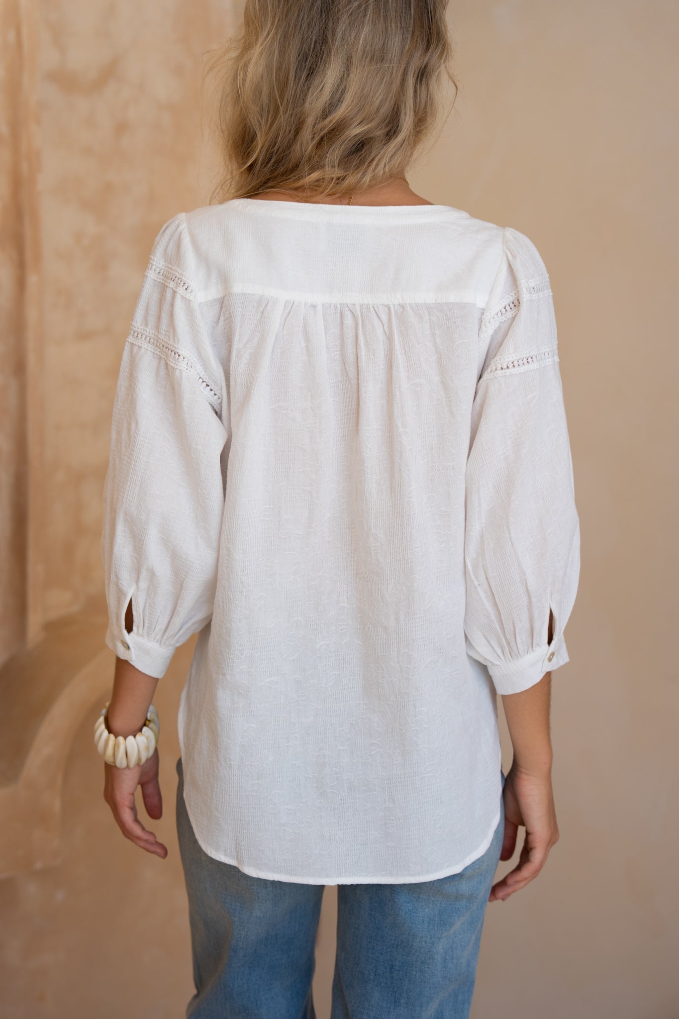 Heychic Anara Jacquard Blouse (White)