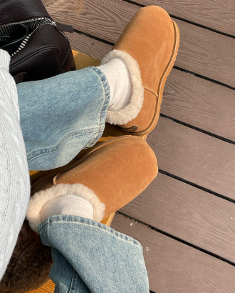 UGG EVERAU® Pablo Slippers (Chestnut)