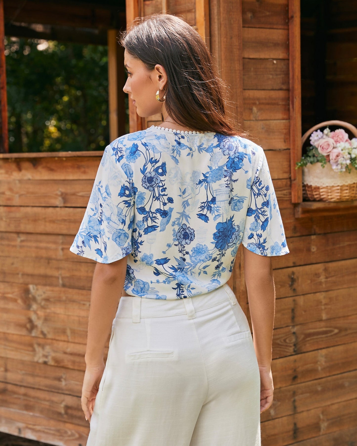 HEYCHIC Camille Floral Tie Front Crop Top (Blue)