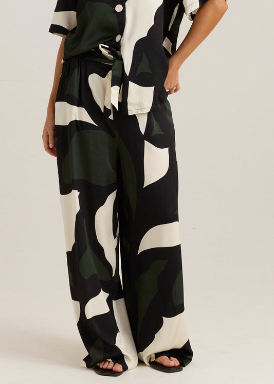 Sass Clothing Tarni Satin Pant (Iris Abstract Print)