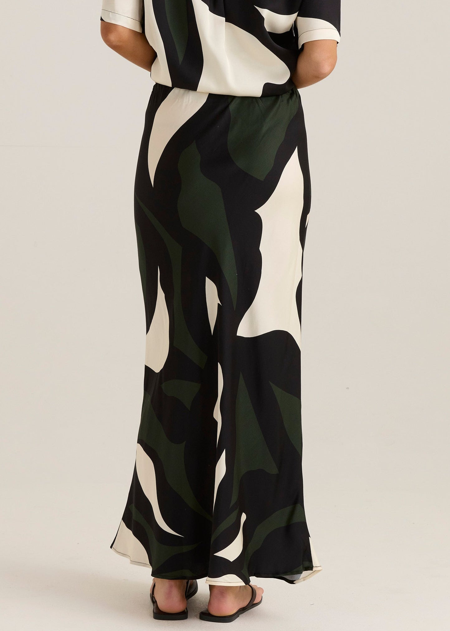Sass Clothing Tarni Satin Slip Skirt (Iris Abstract Print)
