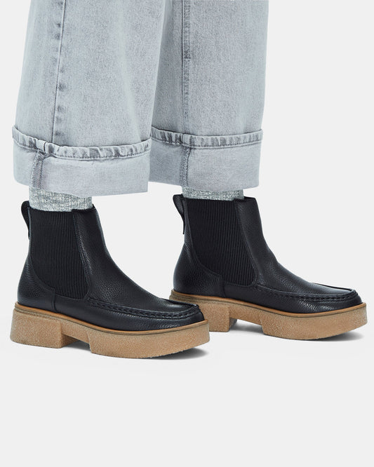 Linoso Top Black Leather