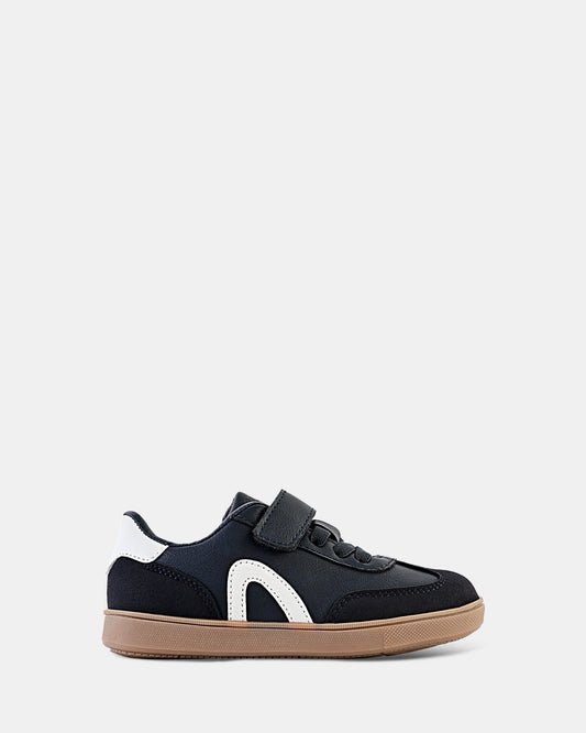 Image of Sneakers. Productname: Jasper Jnr Navy in Navy colour by brand - Clarks
