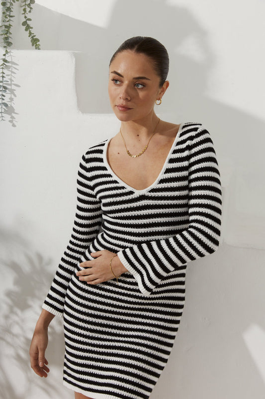 Heychic Nadia White Stripe Knit Mini Dress (Black)