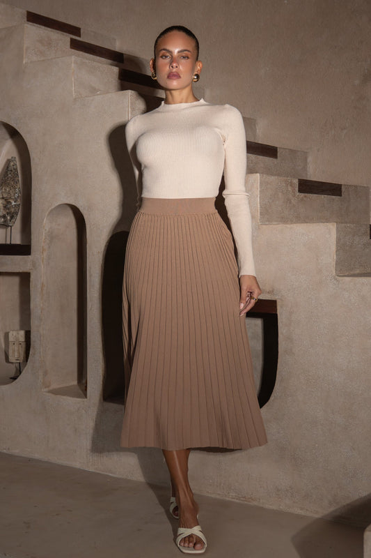Image of a model wearing Pants. Productname: Heychic Hana Pleated Knit Midi Skirt in Brown colour by brand - Heychic