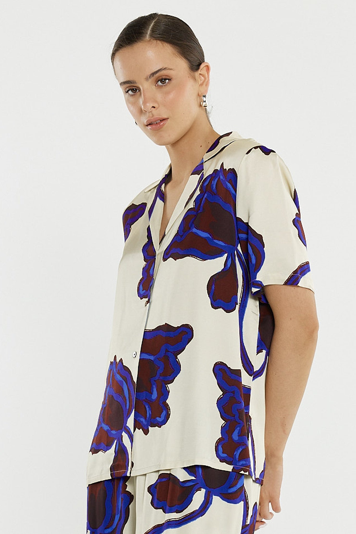Sass Clothing Jade Satin Shirt (Winter Poppy)