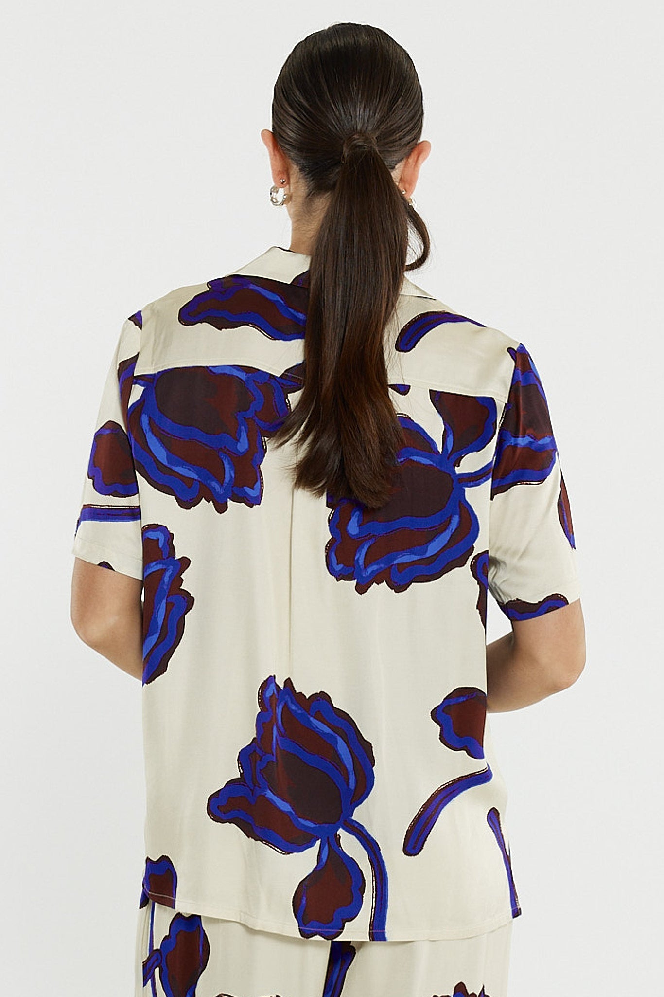 Sass Clothing Jade Satin Shirt (Winter Poppy)