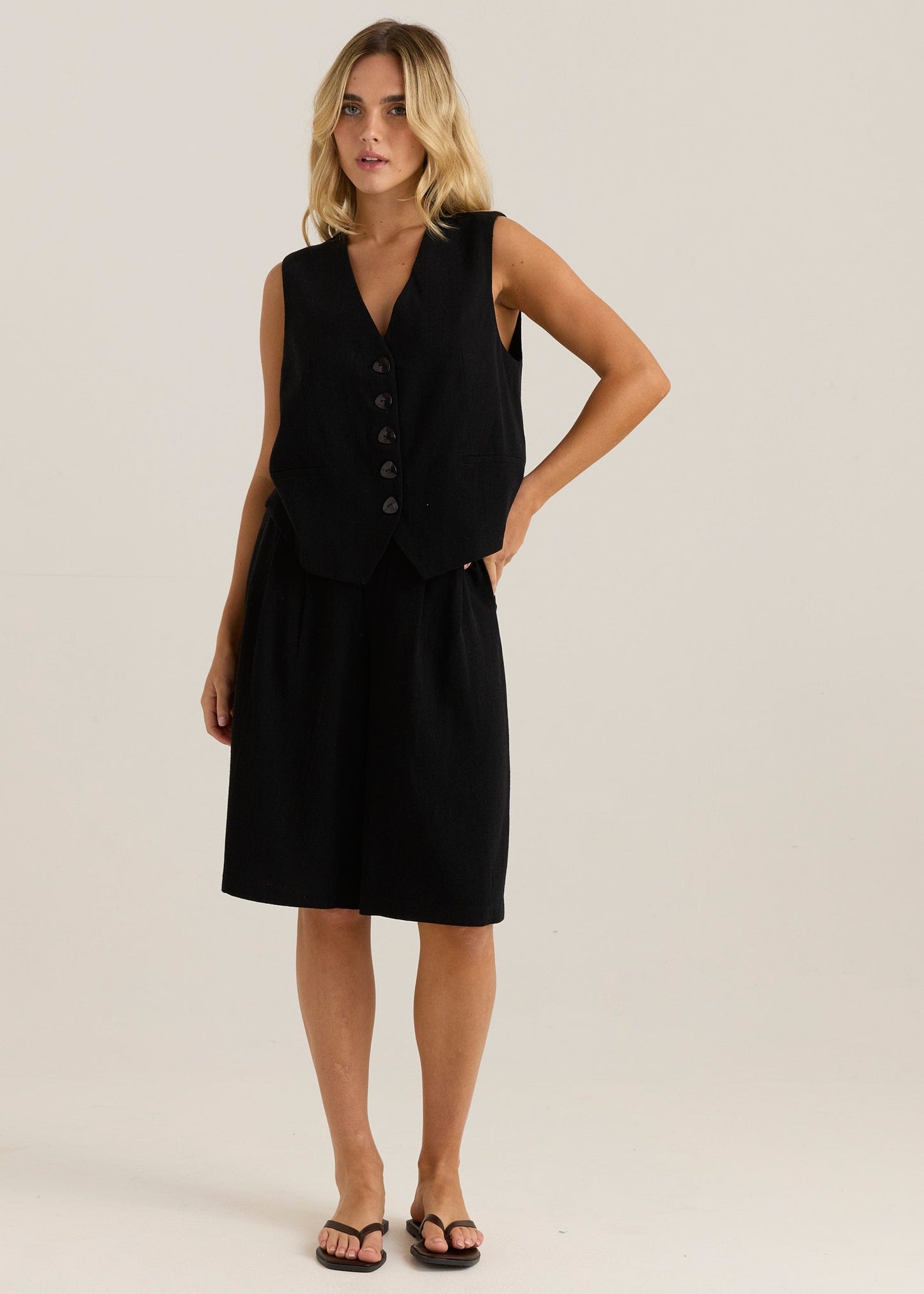 Sass Clothing Ebba Vest (Black)