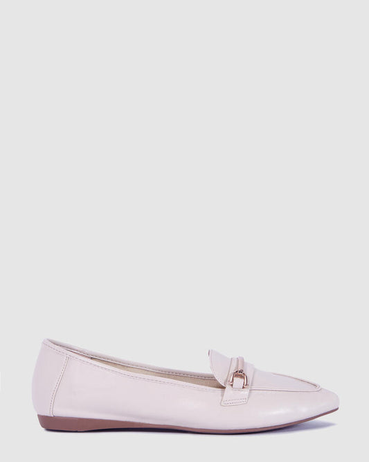 Image of Flats. Product name - Casino Women's Casual Flat Closed OATMEAL Novo Casual in Oatmeal colour by brand - NOVO