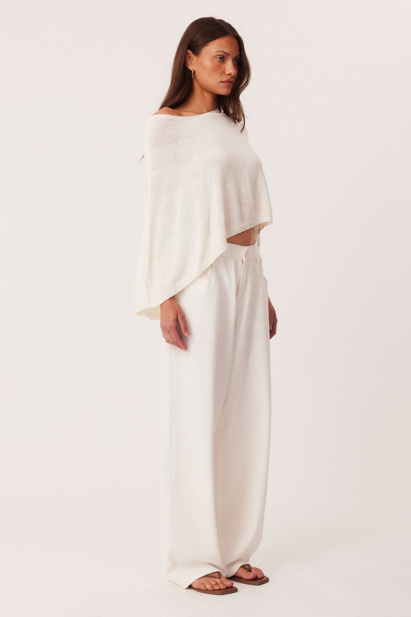 SNDYS MISTY KNIT PONCHO (Off White)