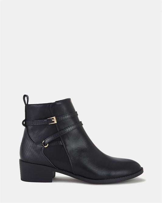 Image of Boots. Product name - Digby Women's Boot Flat BLACK Novo Boots in Black colour by brand - NOVO