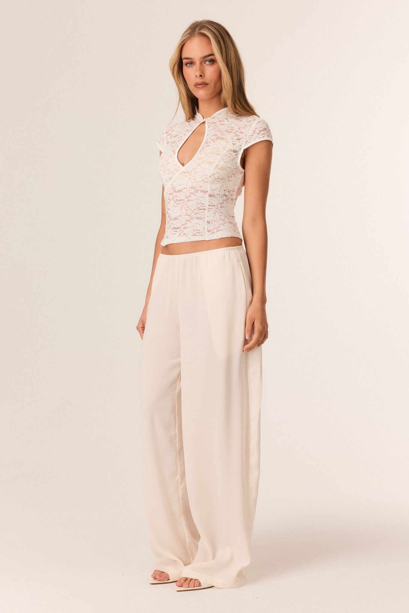 SNDYS LUNA TOP (White)