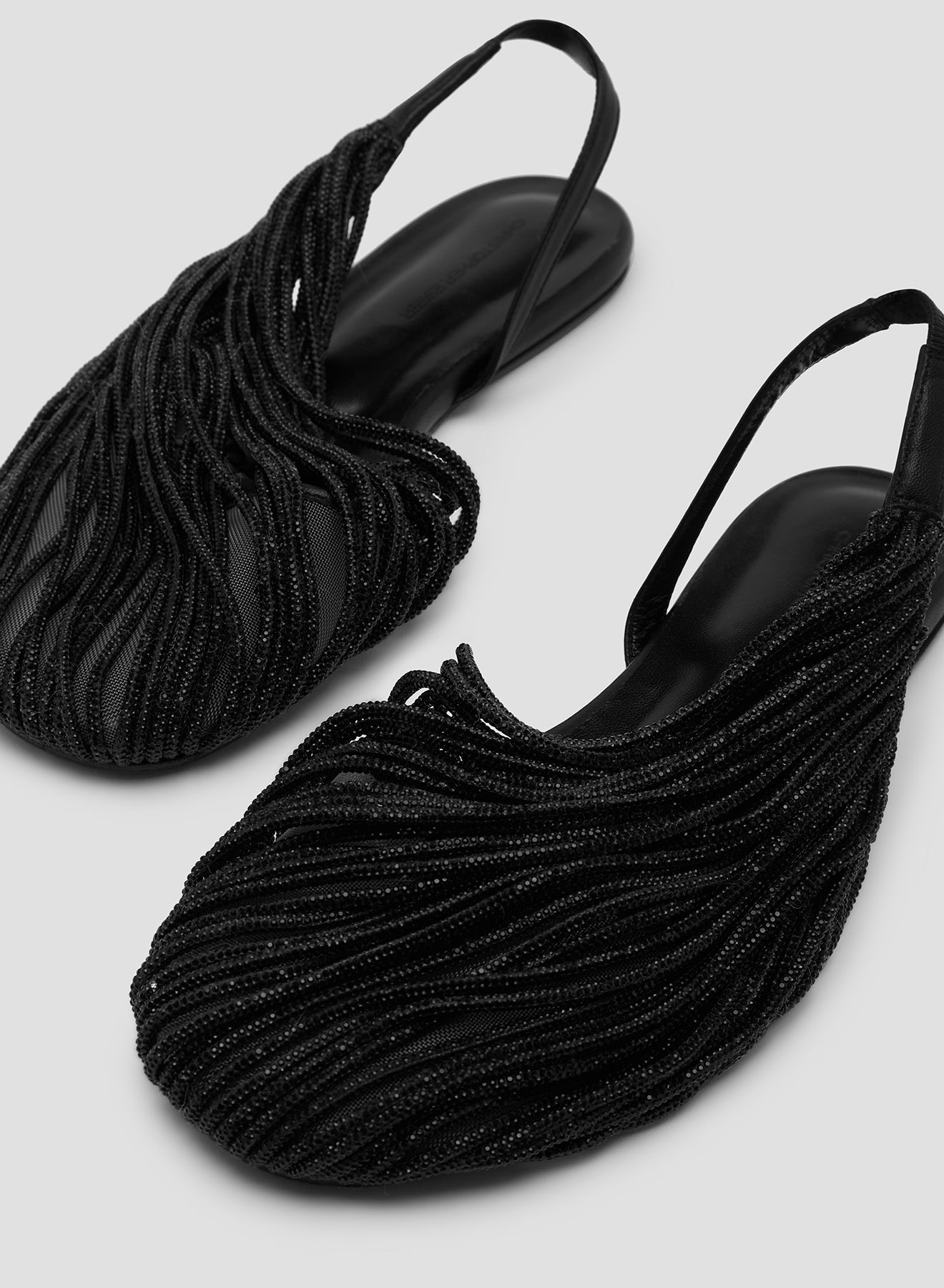 CHRISTOPHER ESBER Saskia Stranded Crystal Flat (Black)