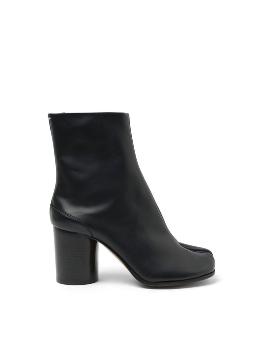 Image of Boots. Productname: MAISON MARGIELA Tabi Leather Boots 8cm Heel in Black colour by brand - MAISON MARGIELA