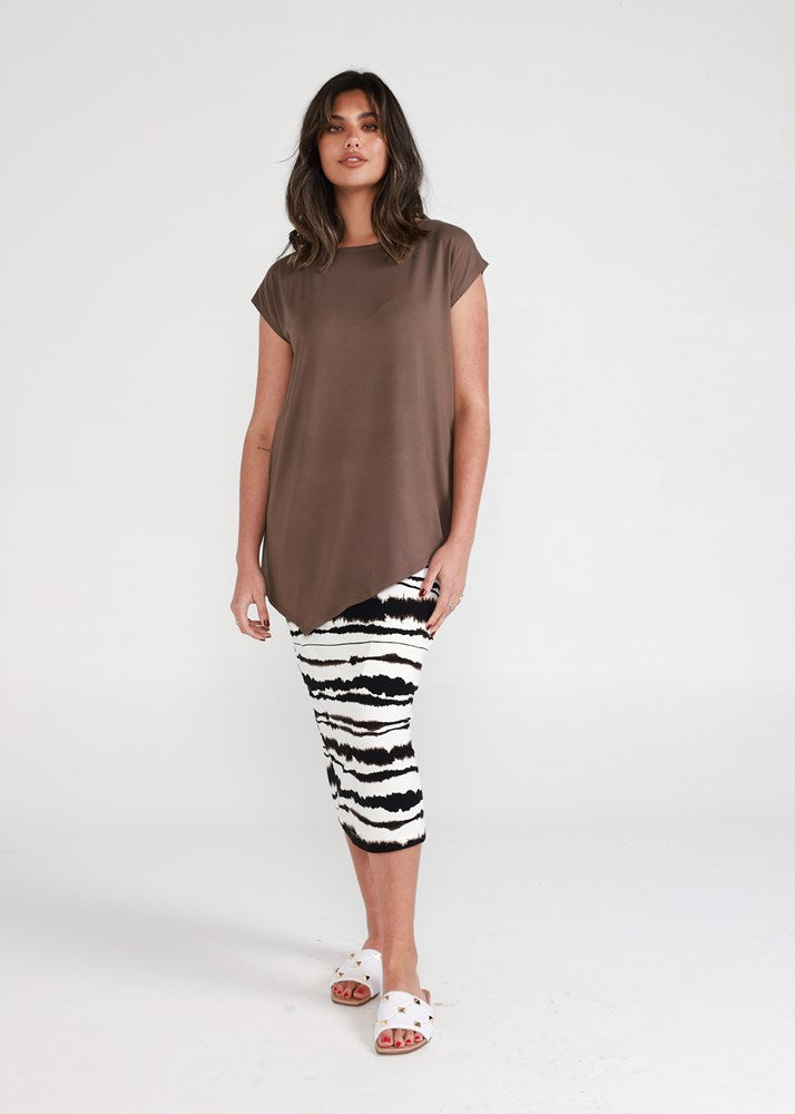 Lou Lou Toni Asymmetrical Bamboo T-Shirt (Chocolate)