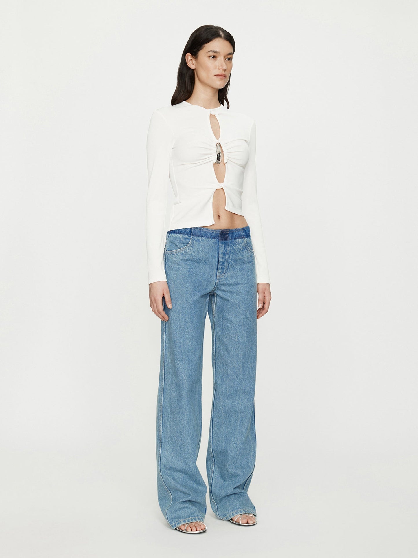 CHRISTOPHER ESBER Crystal Pendant Open Twist Long Sleeve Top (White)