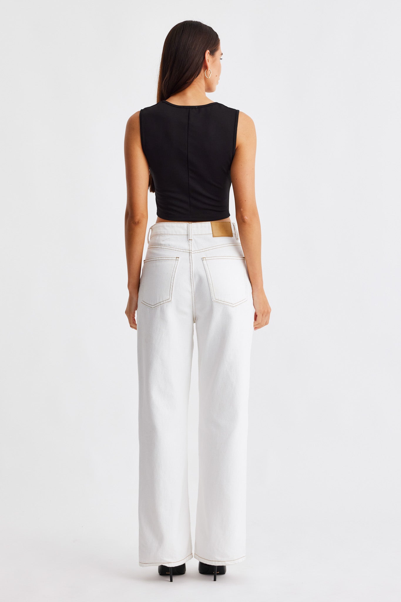 SNDYS CAPRI TOP (Black)