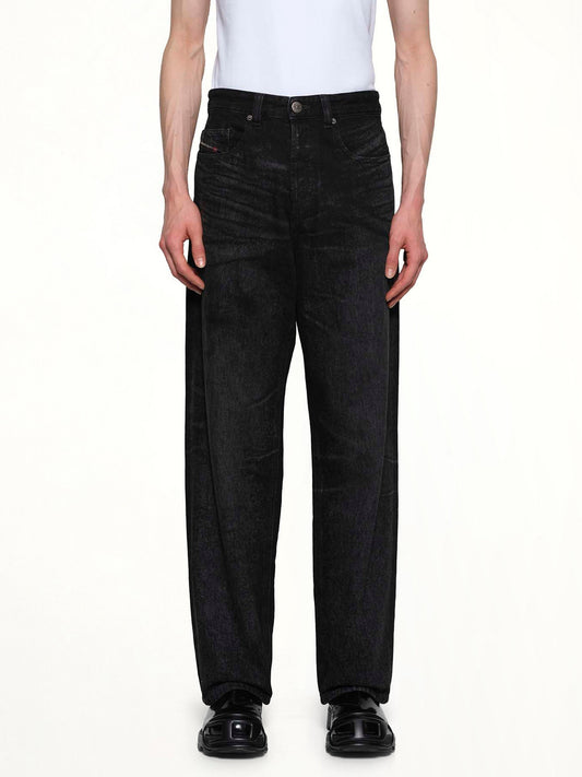 Image of Jeans. Productname: DIESEL 2001 D-MACRO-FSH Relaxed Jeans in Black colour by brand - DIESEL